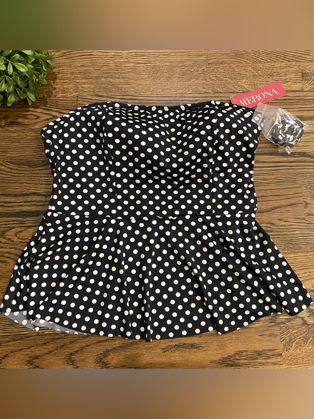 Merona Black and White Polka Dot Tankini Top Sz M